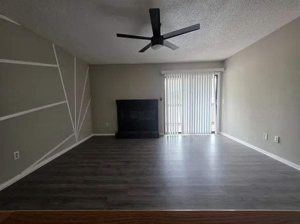 207 Weddell St APT 1B, Columbia, SC 29223