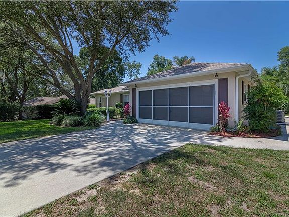 4th image of 205 Hanging Moss Ln