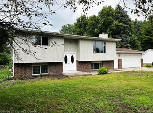1954 W Midland Rd, Auburn, MI 48611