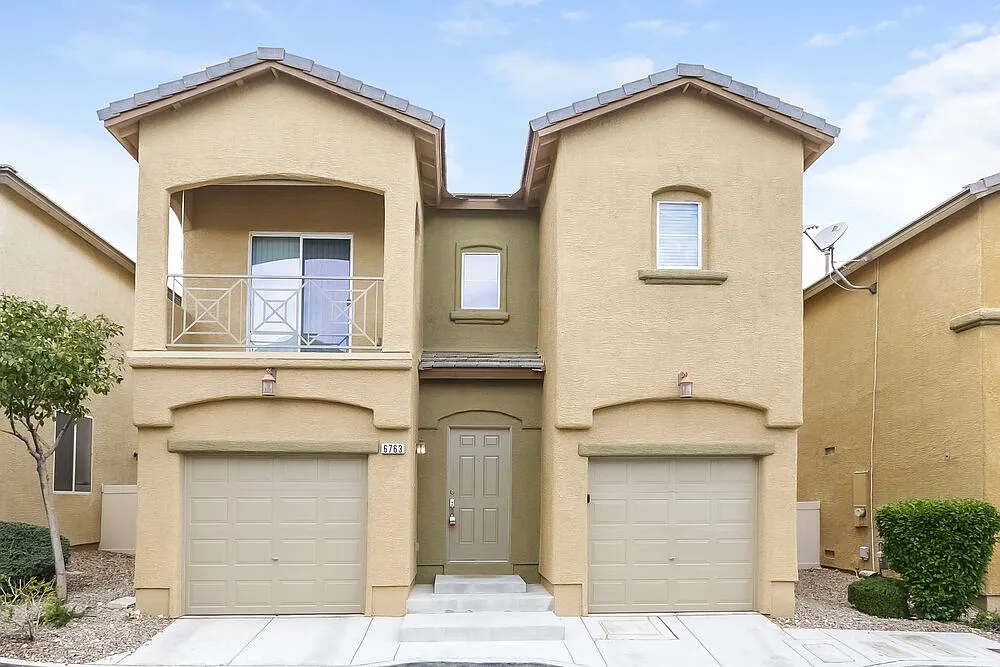 3 bed, 2.5 bath, 1513 sqft, $2,230 — Photo 1
