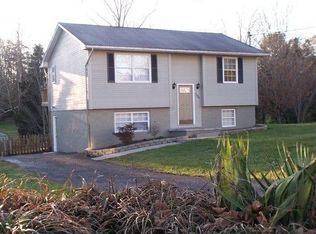 7333 Oak Leaf Rd, Knoxville, TN 37918