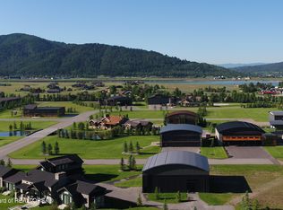 8 Alpine Village Ln, Alpine, WY 83128