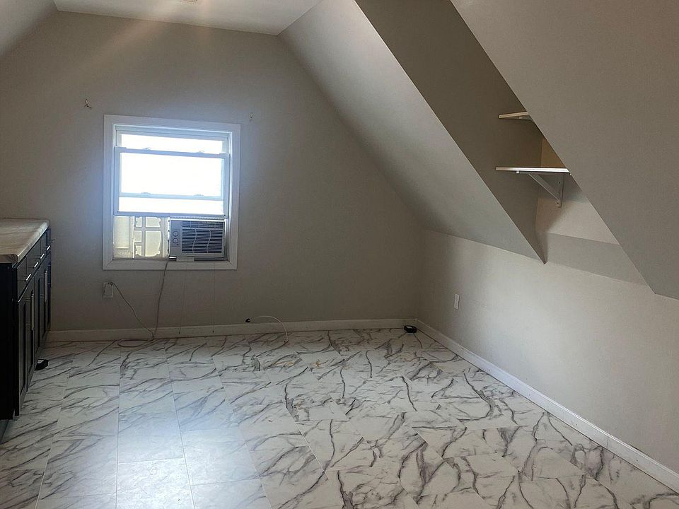 1st image of 151 N 14th St Floor 3