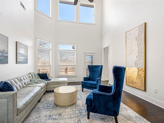 3rd image of 5209 S Sloan Cir