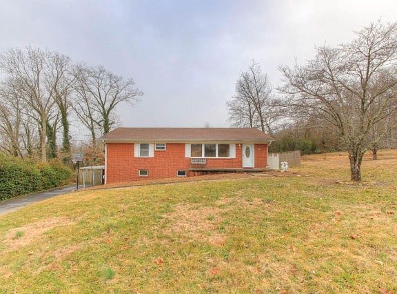 2nd image of 516 Crestwood Dr