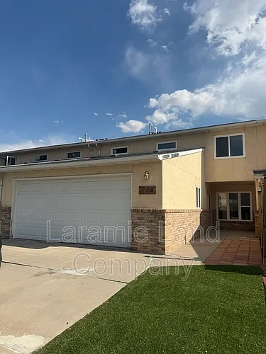 1736 Sanders Dr Photo 1