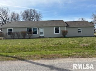 207 W Grand St, Modesto, IL 62667