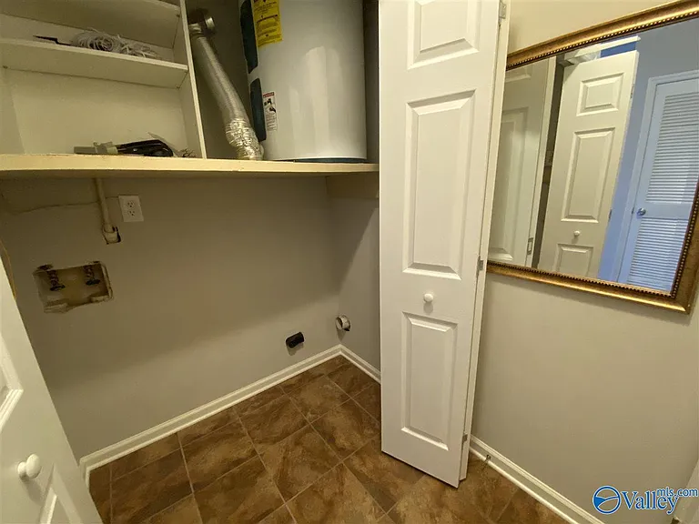 8136 Oldfield Rd SW #6 — Photo 7