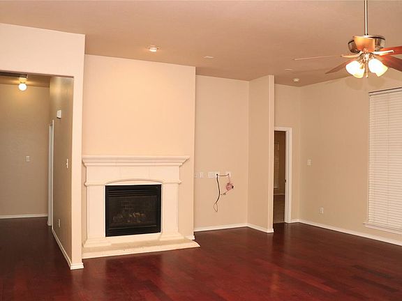 4th image of 6207 Parkside Dr