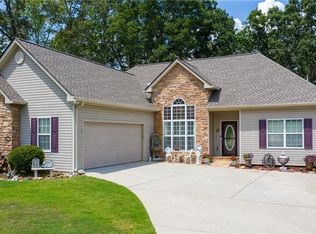 3454 Talking Leaves Trl, Gainesville, GA 30506