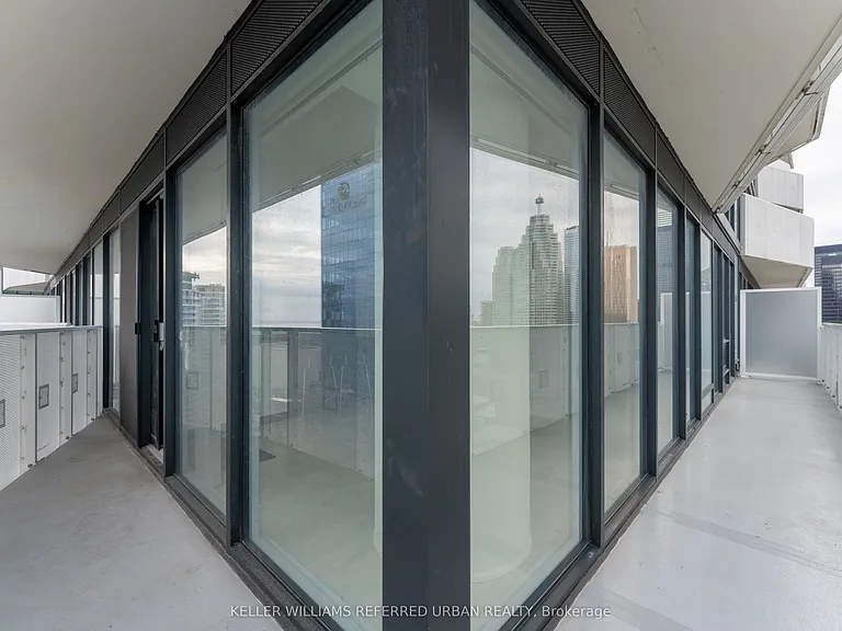 88 Harbour St #3207 — Photo 12