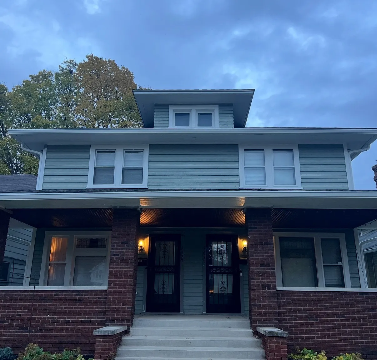 4627 N College Ave — Photo 2