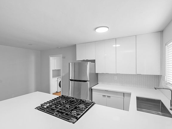 3rd image of 3167 Landis St APT 2