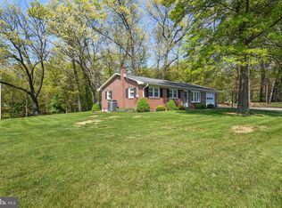 1901 Leafmore Rd, Chambersburg, PA 17202