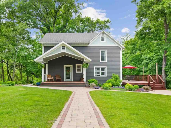 2247 Sugar Bottom Rd NE, Solon, IA 52333