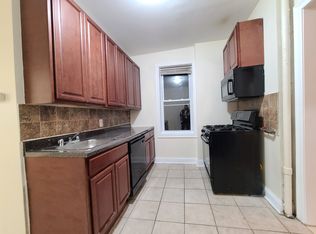 220 51st St #8E, West New York, NJ 07093