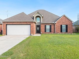 306 Lakefront Dr, Rayne, LA 70578