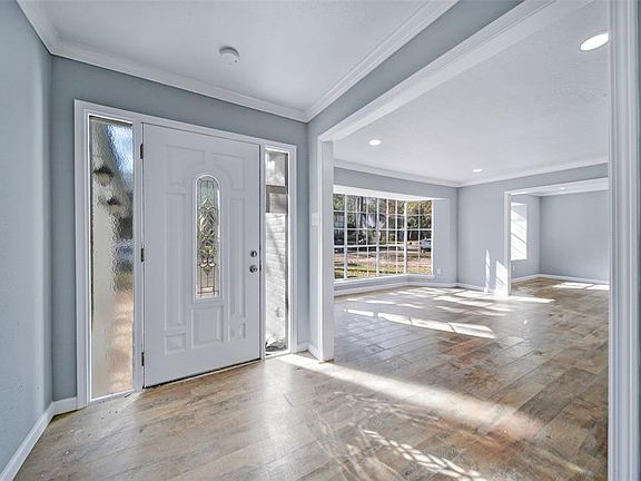 5th image of 3319 Parkdale Dr
