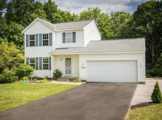 15060 Treevalley Dr, Cedar Springs, MI 49319