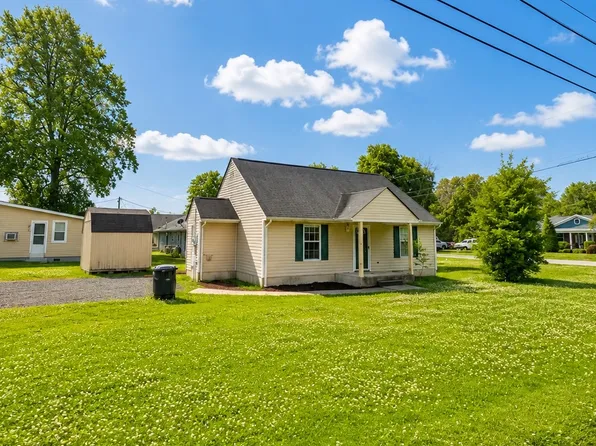 407 W 3rd St, Jasper, TN 37347