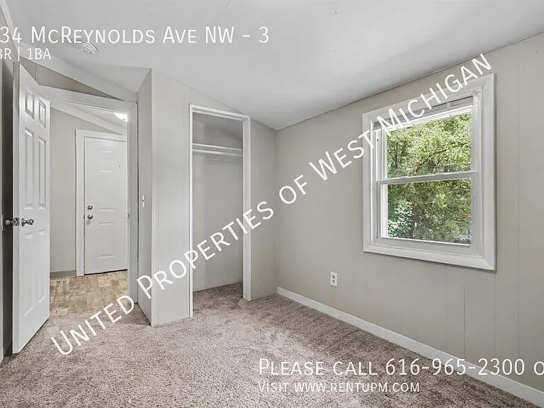 934 McReynolds Ave NW #3 — Photo 4