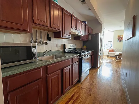 Rented by Compass | media 14