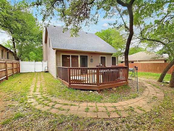 3rd image of 2009 Ridge View Dr