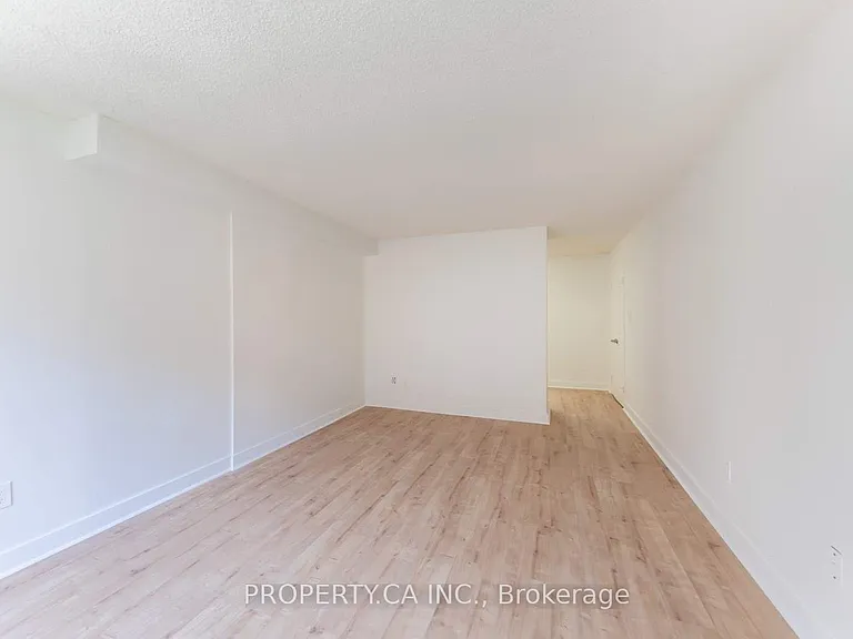 280 Simcoe St #705A — Photo 21
