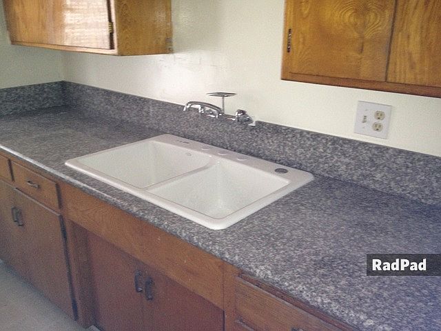 1st image of 1015 N Stanley Ave APT 6