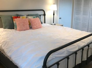 210 Donegal Dr, Rochester, MI 48309