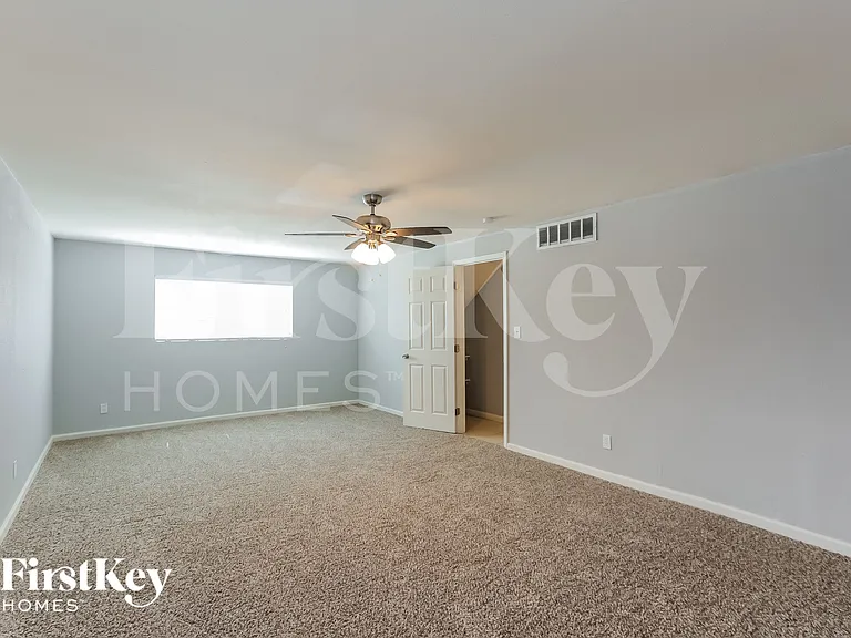 6008 S 45th Pl — Photo 7