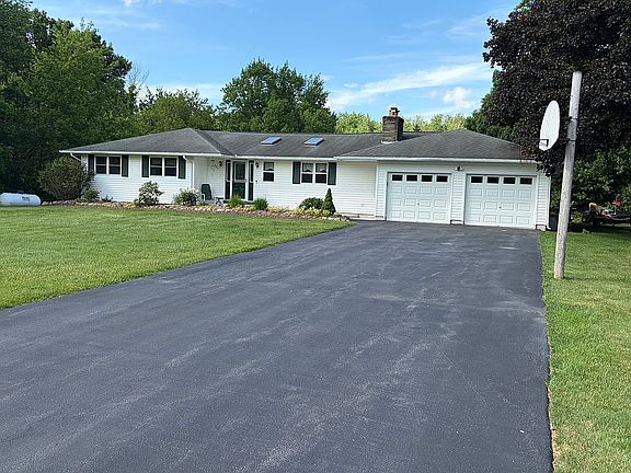 2nd image of 7321 Island Rd
