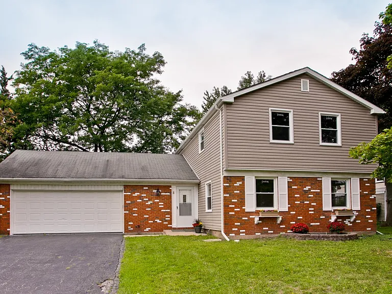 8 Bernard Ct — Photo 21