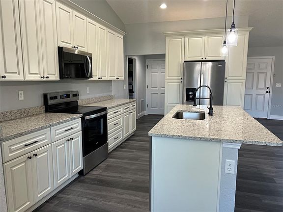 3rd image of 55 NW 45th Loop