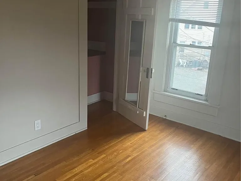 386 E Northwood Ave — Photo 24