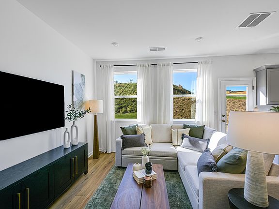 7th image of this home