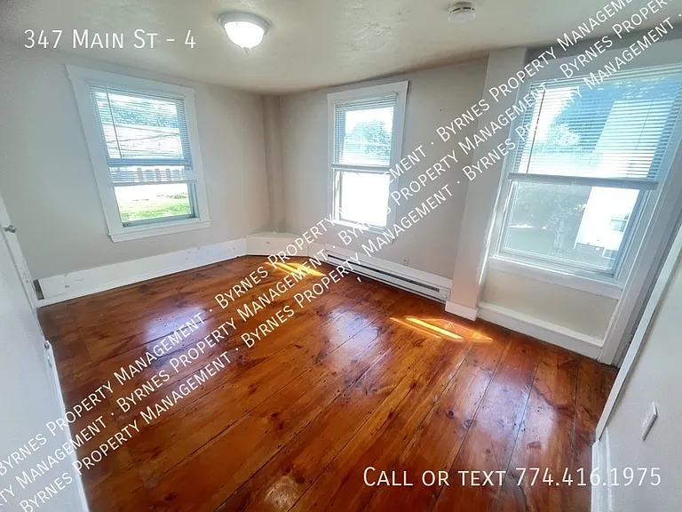 347 Main St #4 — Photo 5