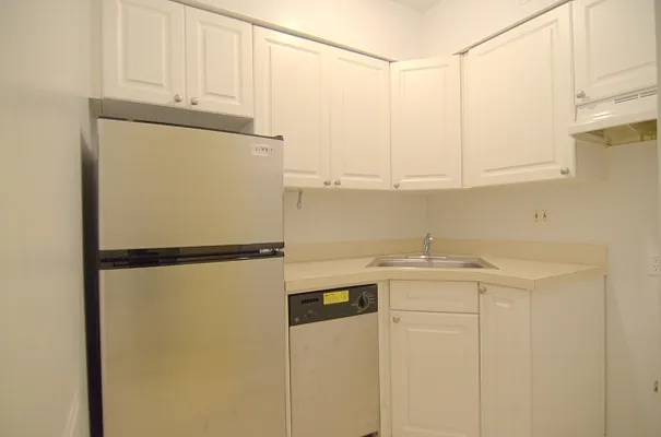 Rented by MNS | media 25