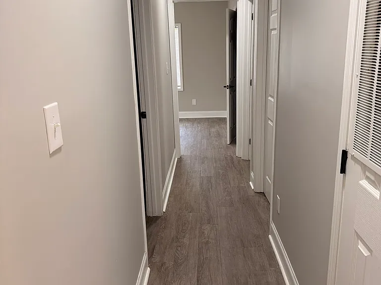 205 Vance St — Photo 4