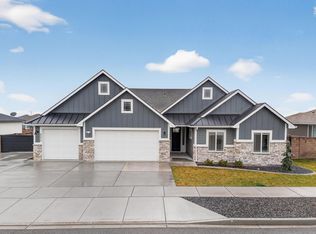 4095 Corvina St, Richland, WA 99352