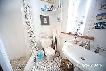 Rented by Metropolitan Realty