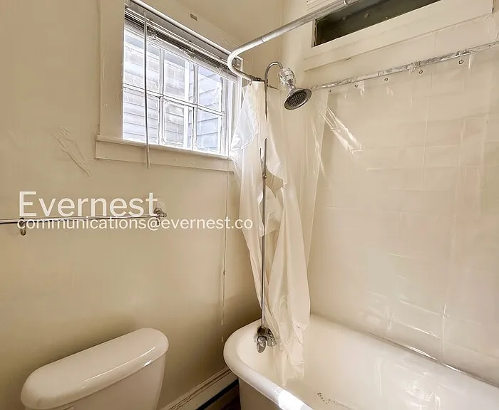 1204 N 20th St #1 — Photo 8