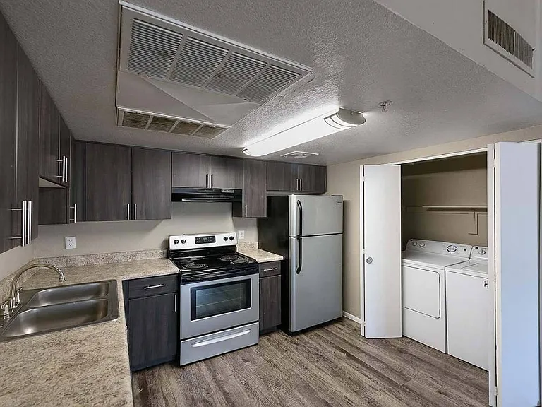 The Flats at Peoria — Photo 6