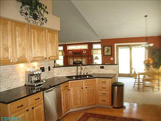 3rd image of 2100 Castlebrook Dr