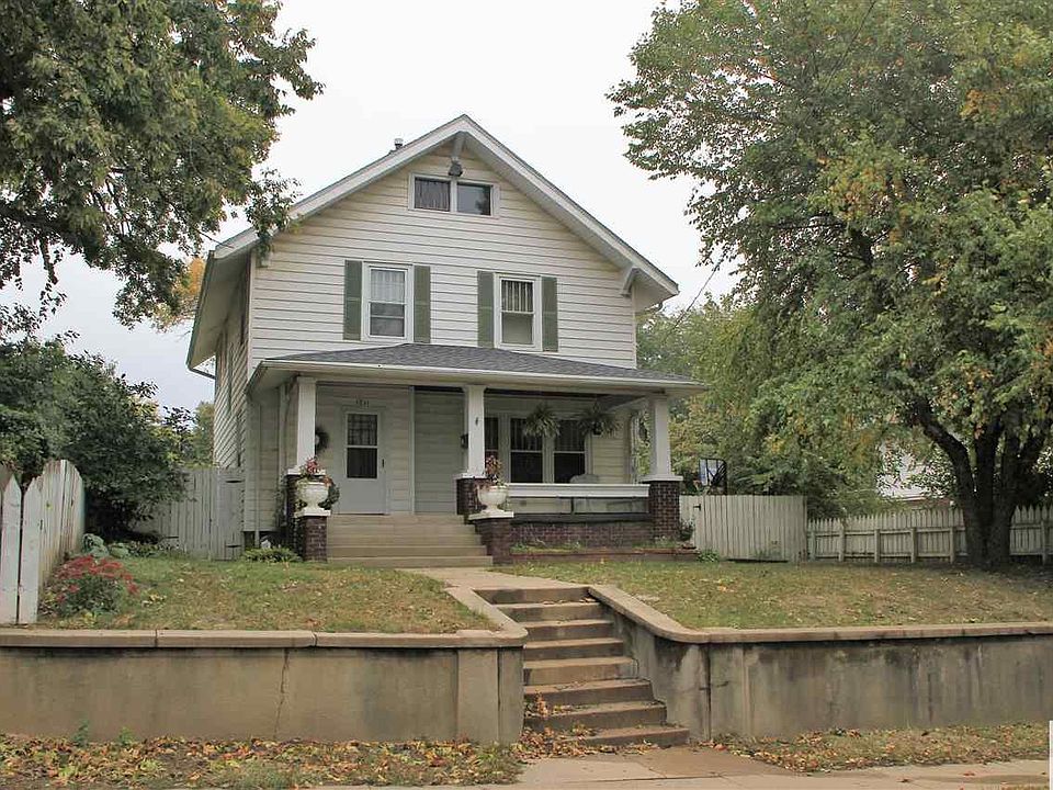 1st image of 1011 28th St