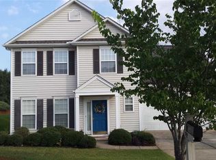 792 Waterbrook Ln, Greer, SC 29651