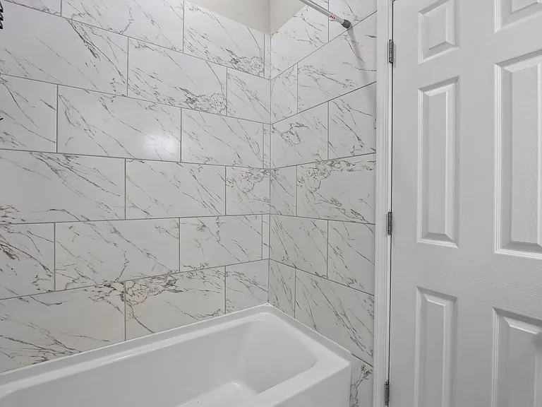 126 Linden Avenue — Photo 18
