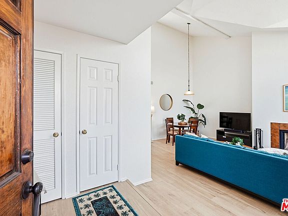3rd image of 11918 Avon Way #6