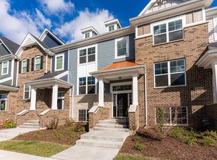1958 Kingsley Cir, Northbrook, IL 60062