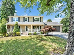 5214 Huntridge Rd, Roanoke, VA 24012